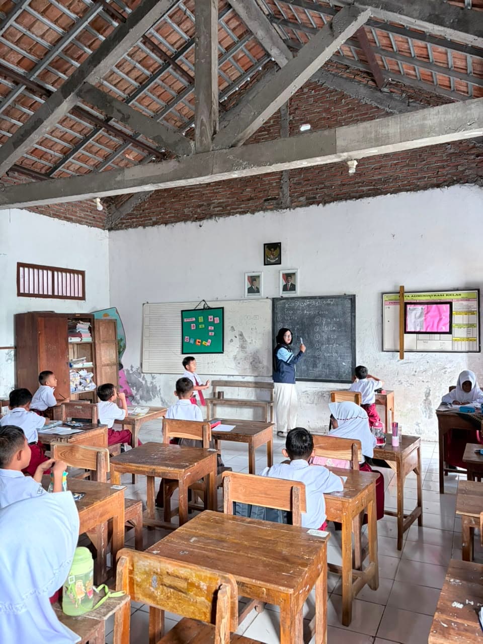 KKN Mengajar